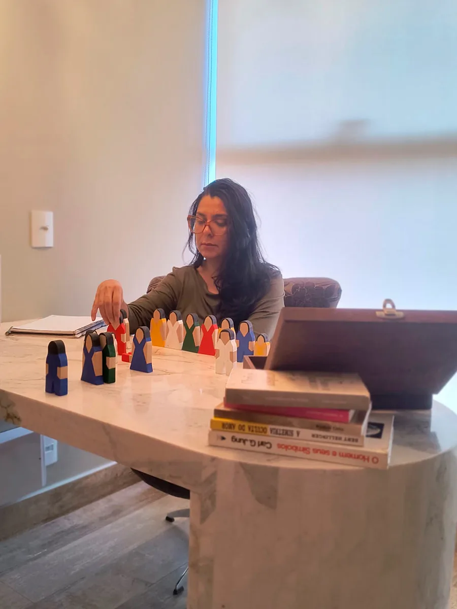 Maria Júlia Sampaio em atendimento com abordagem sistêmica